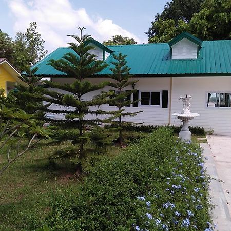 Bo Tree Cottage On The River Mukdahan Extérieur photo